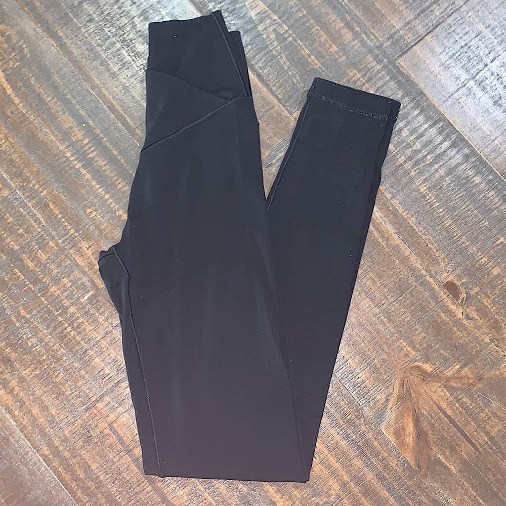 AE Aerie Offline Real Me crossover leggings